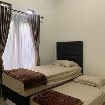 Ngingas Guest House / Homestay Bukit Mutiara Residence מראה חיצוני תמונה
